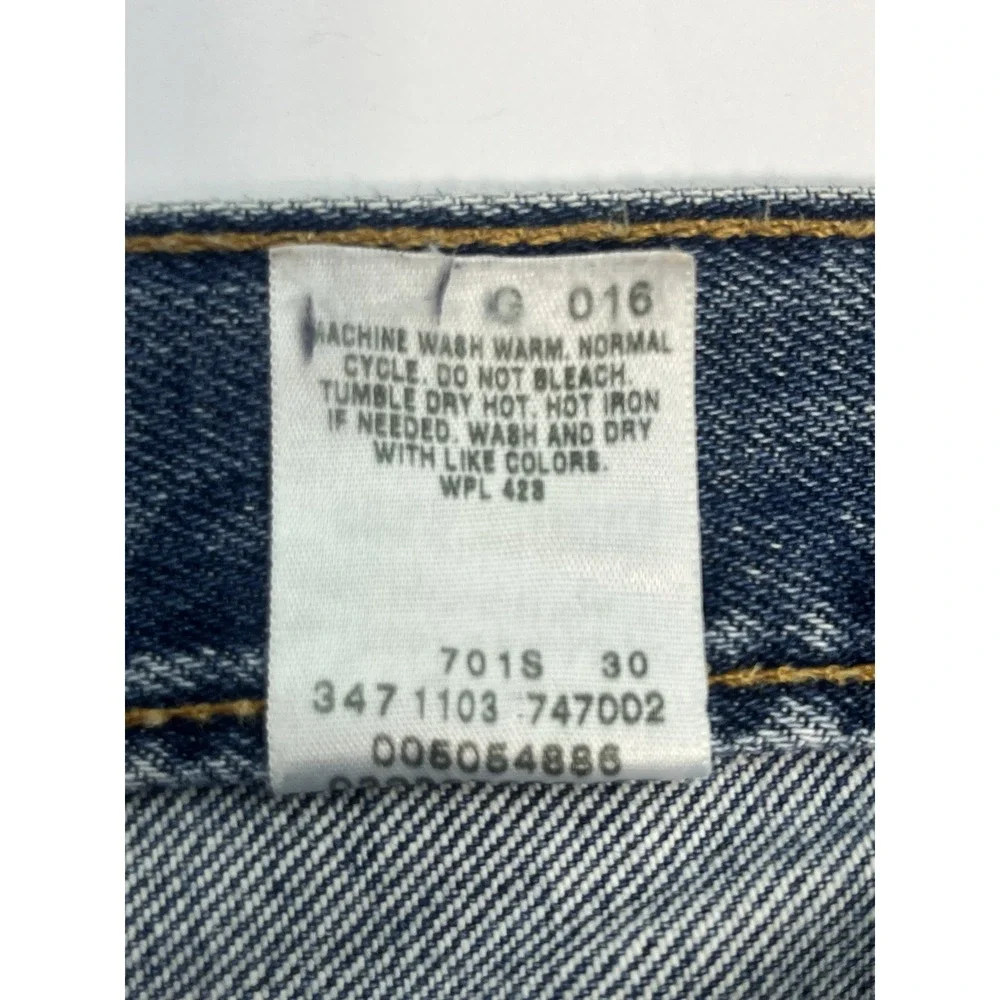 Levi's 505 Jeans 32x31 Straight Fit Medium Wash Denim Y2K Classic Style